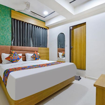 Hotel Green Tree Ahmadabad Zewnętrze zdjęcie