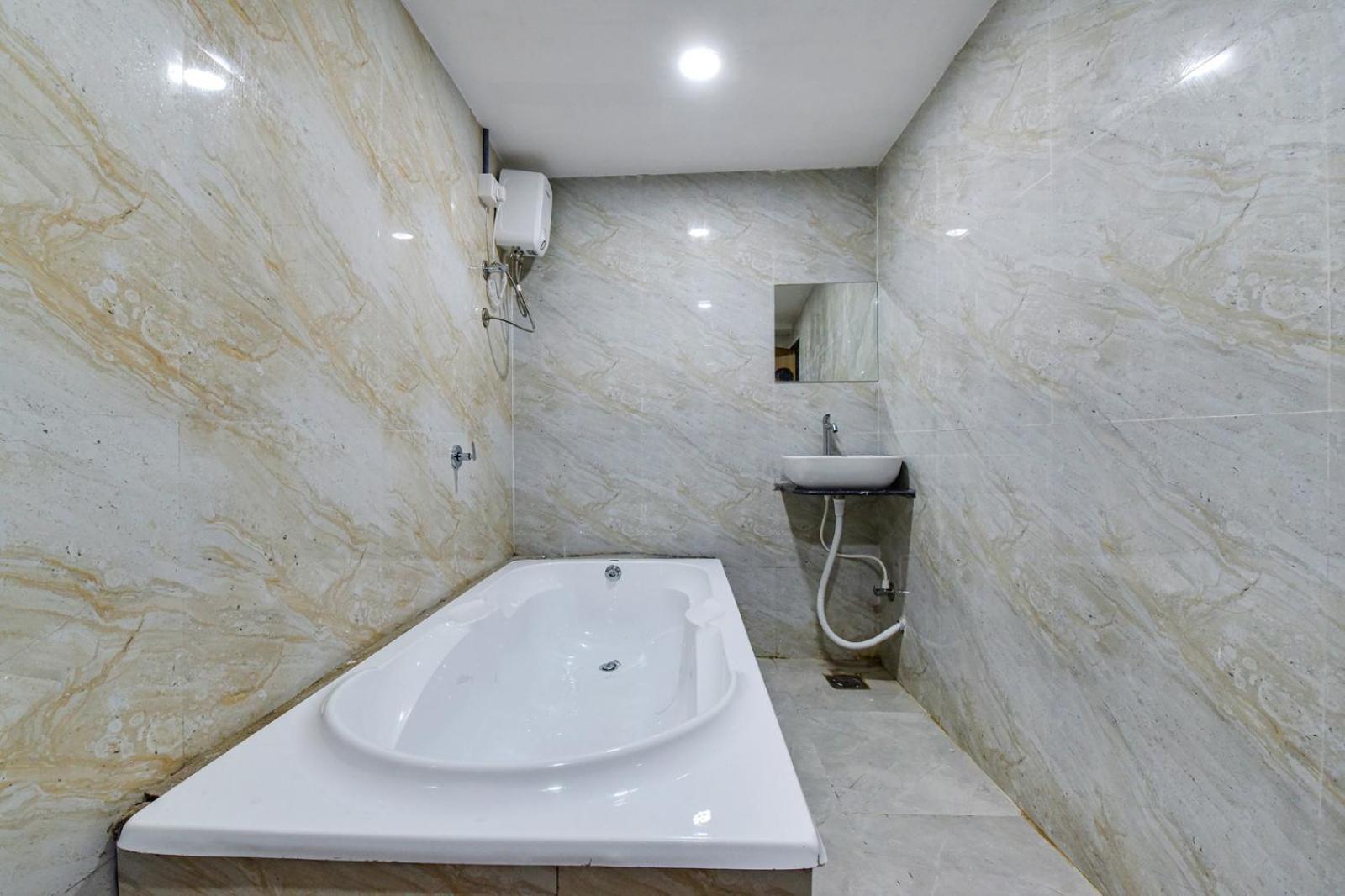 Hotel Green Tree Ahmadabad Zewnętrze zdjęcie