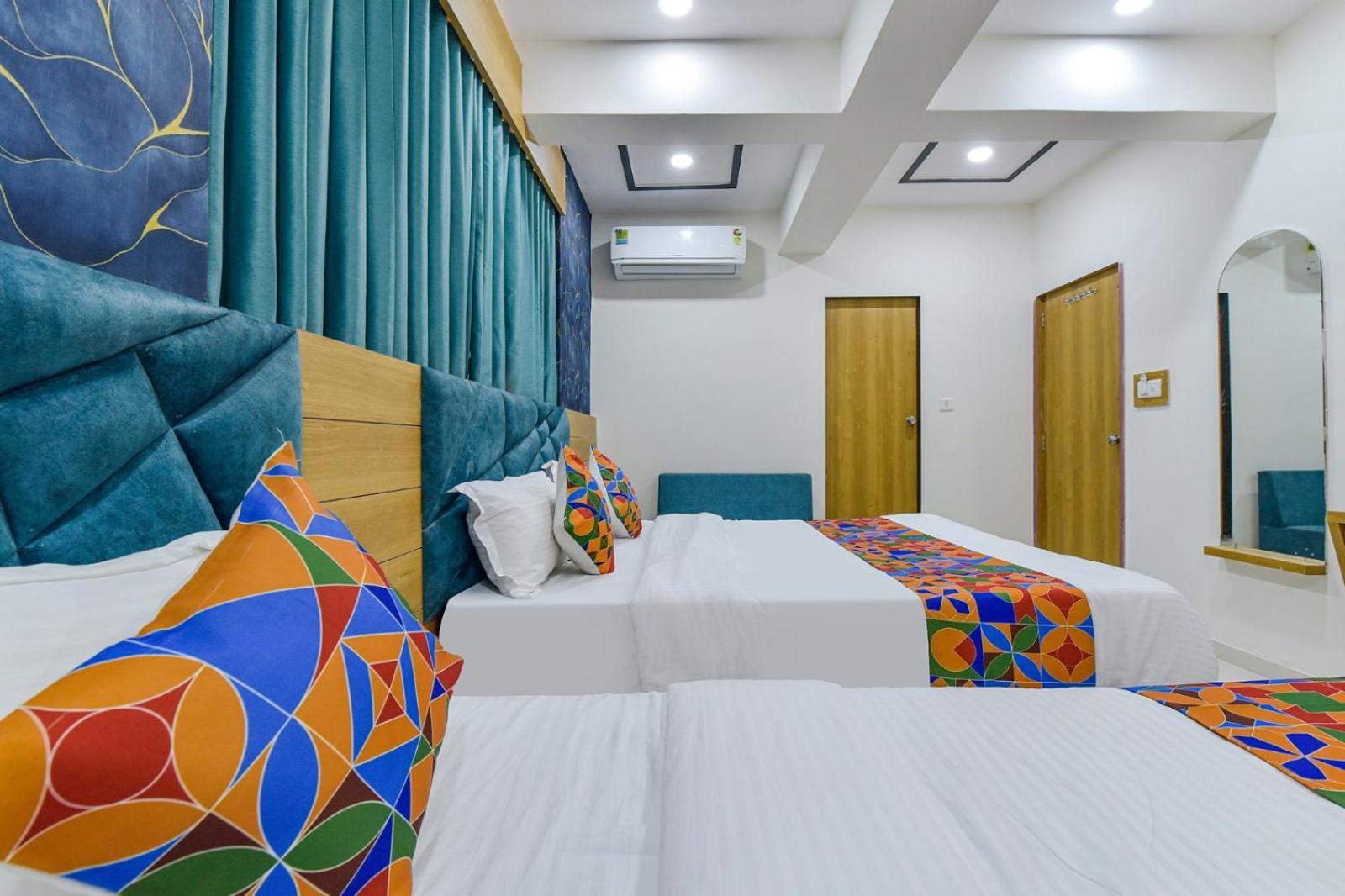Hotel Green Tree Ahmadabad Zewnętrze zdjęcie