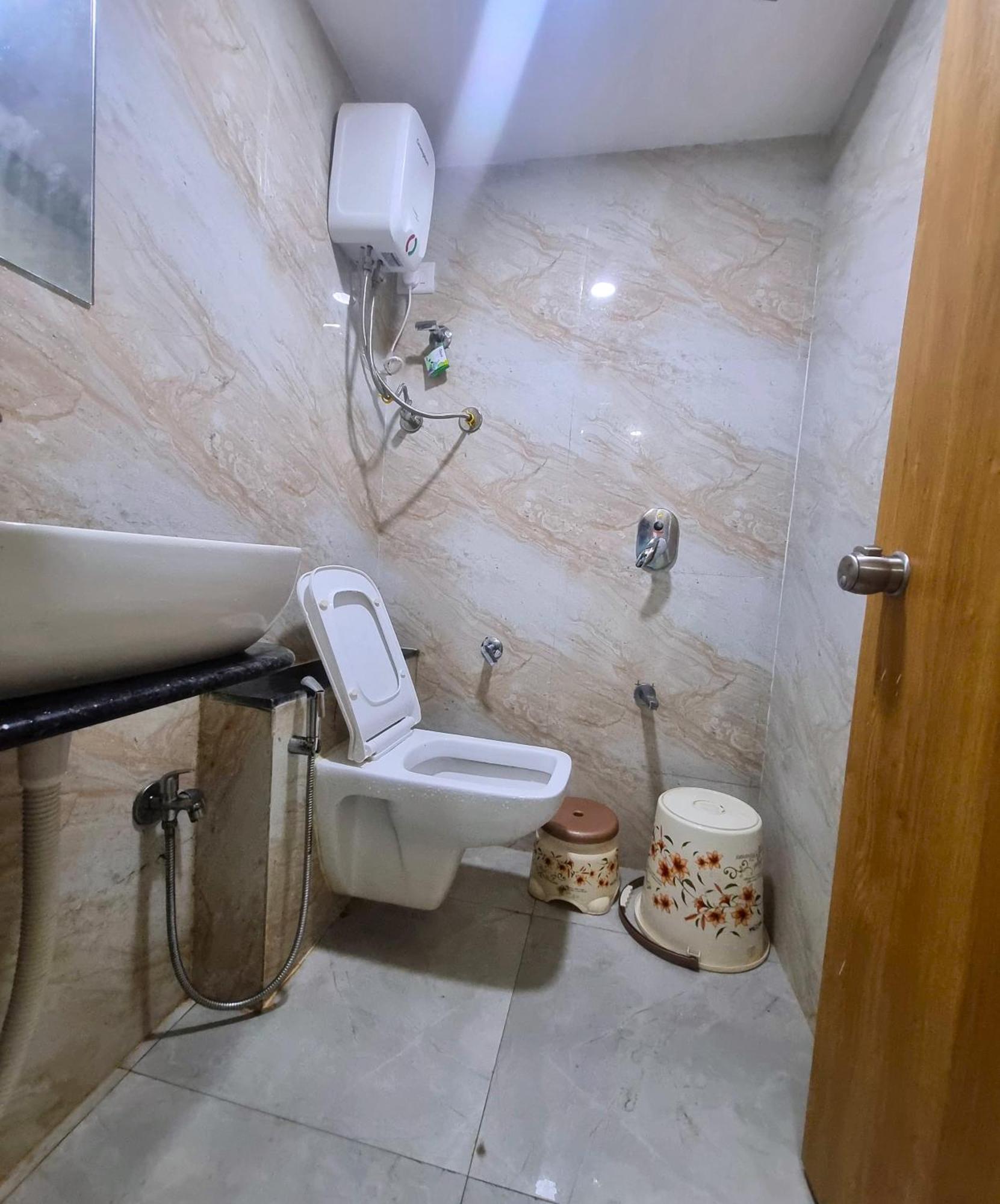 Hotel Green Tree Ahmadabad Zewnętrze zdjęcie